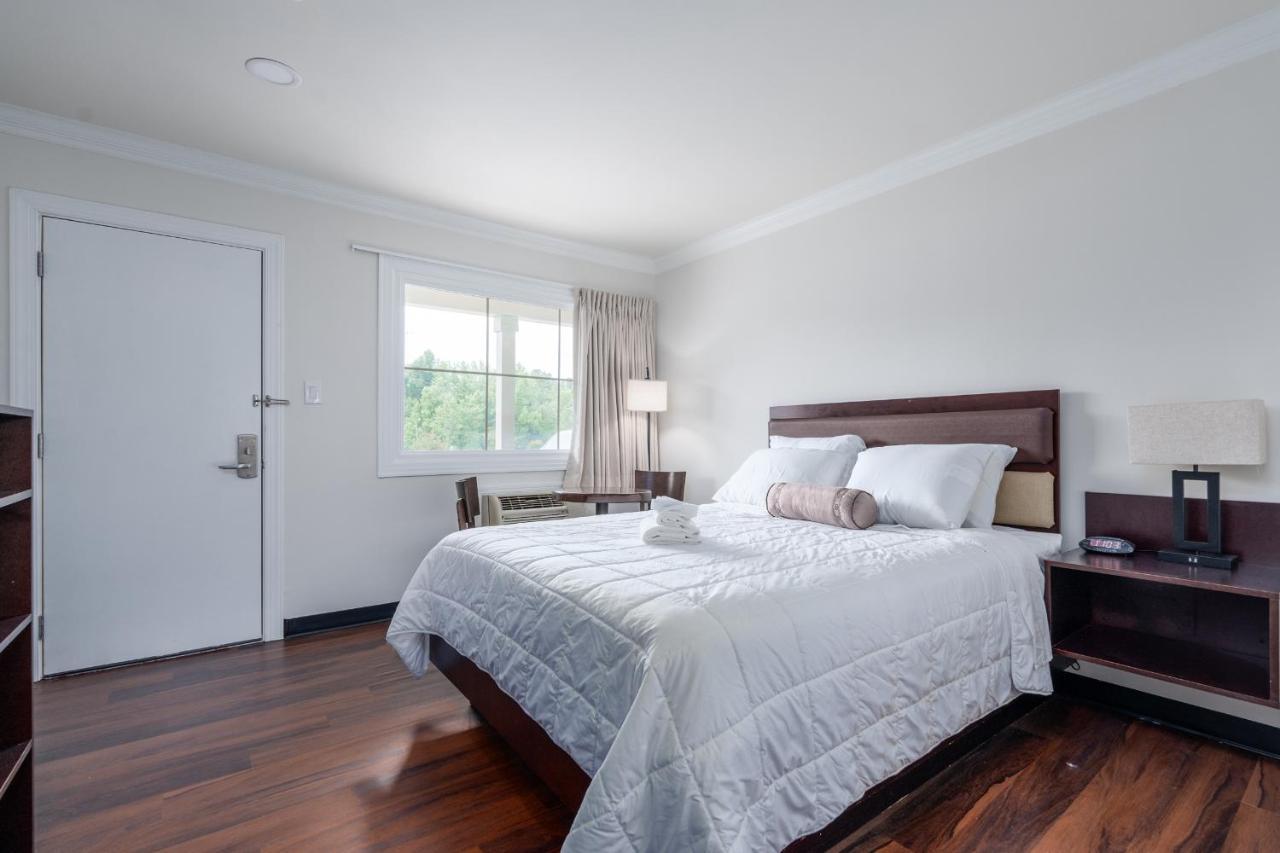 Crewe Boutique Inn Екстер'єр фото