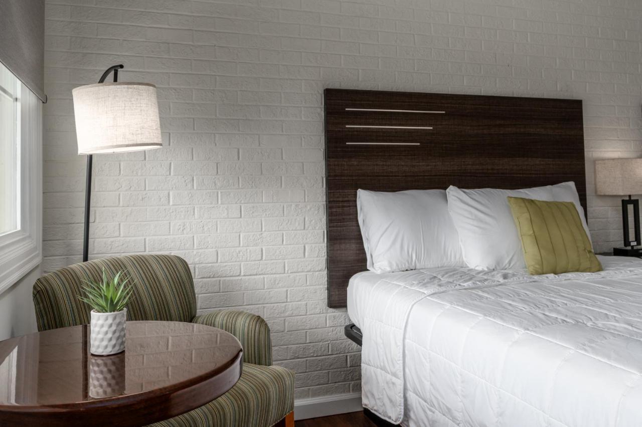 Crewe Boutique Inn Екстер'єр фото